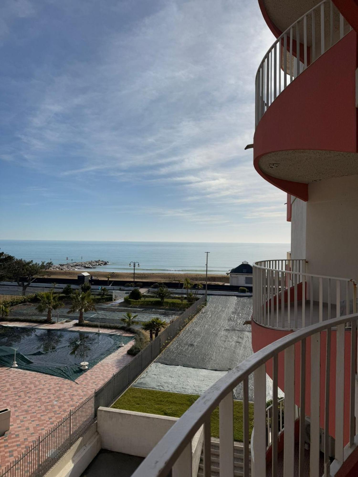Residence Apollo - Walterigato Apartments Solo Per Famiglie Jesolo Extérieur photo
