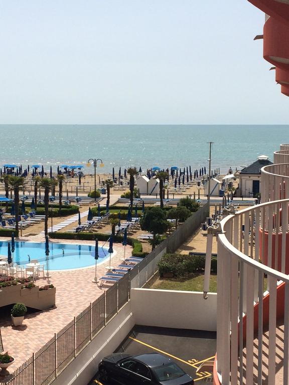 Residence Apollo - Walterigato Apartments Solo Per Famiglie Jesolo Extérieur photo